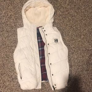 American Eagle light weight puffer vest